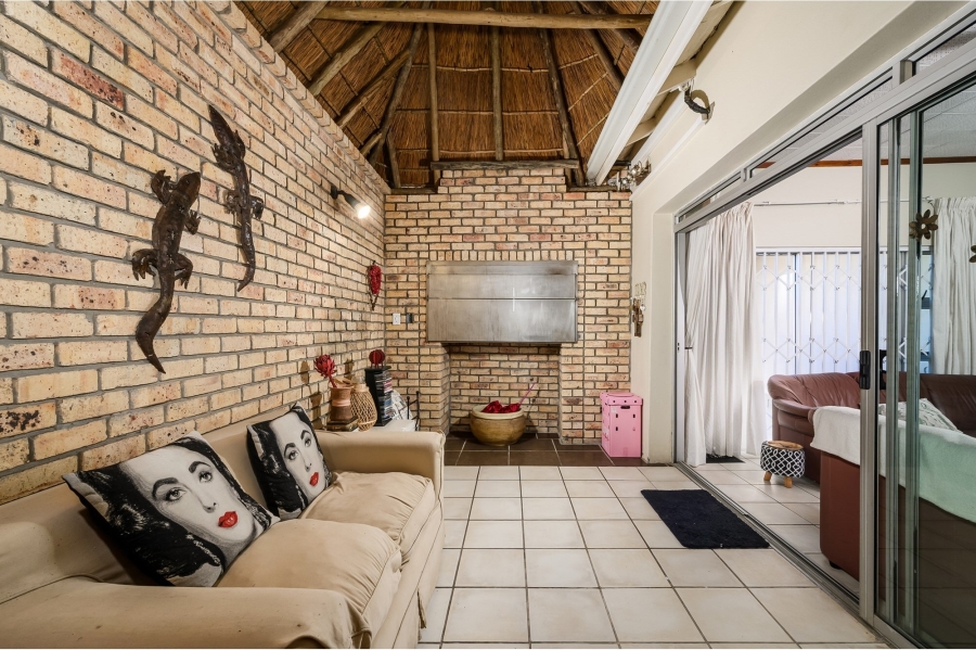 5 Bedroom Property for Sale in Newton Park Eastern Cape